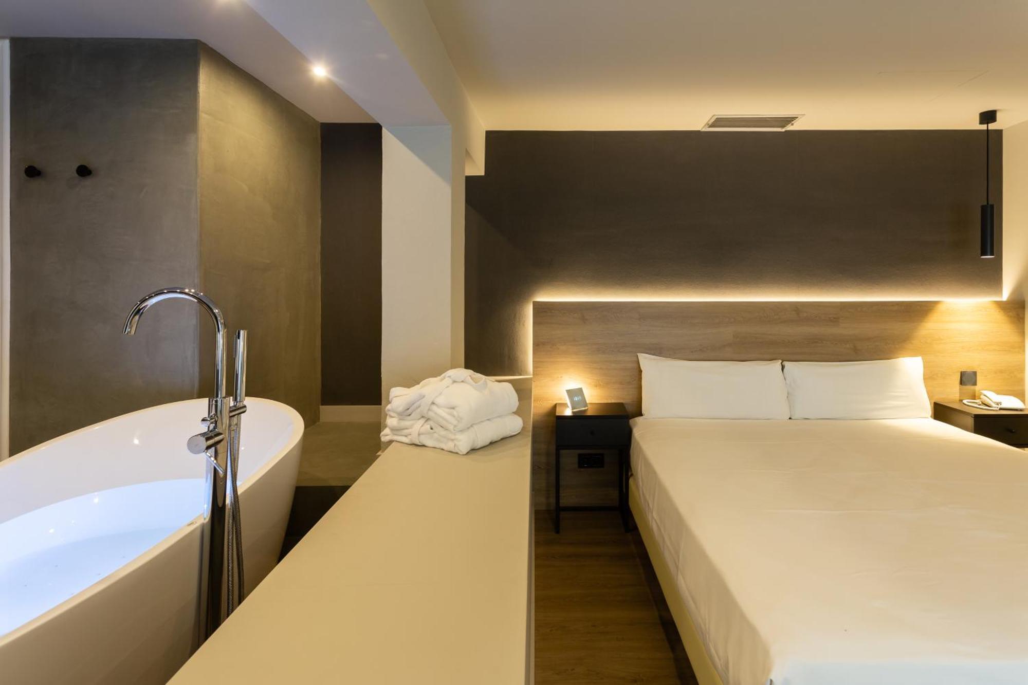 Mas De La Sala Hotel Sallent Exterior photo